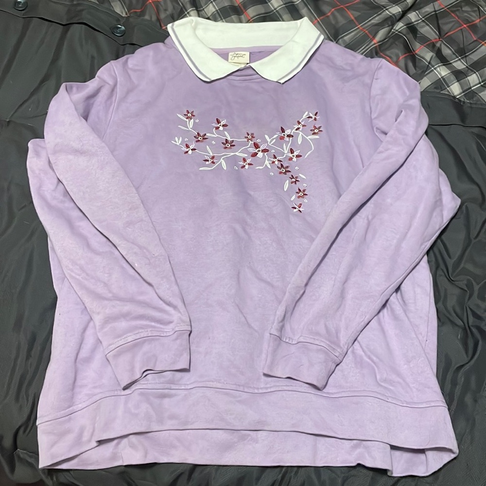 Cute women’s crewneck